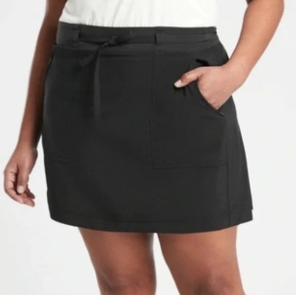 Athleta Chelsea Cargo Skort Skirt Shorts Size 16